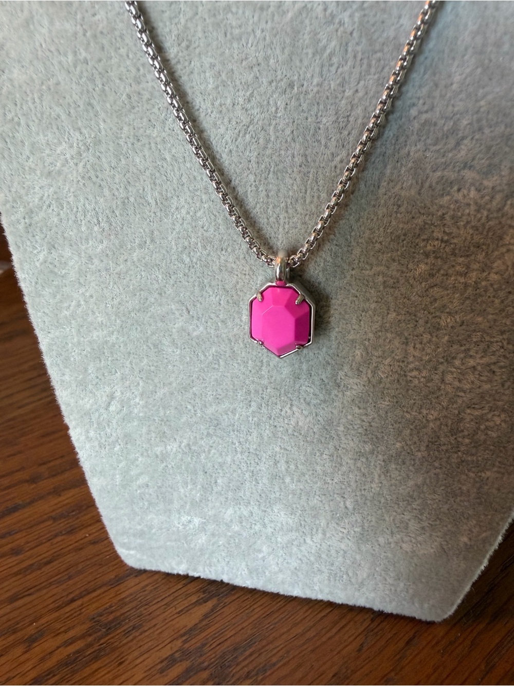 Kendra Scott Pink Necklace and Matching Earrings Set